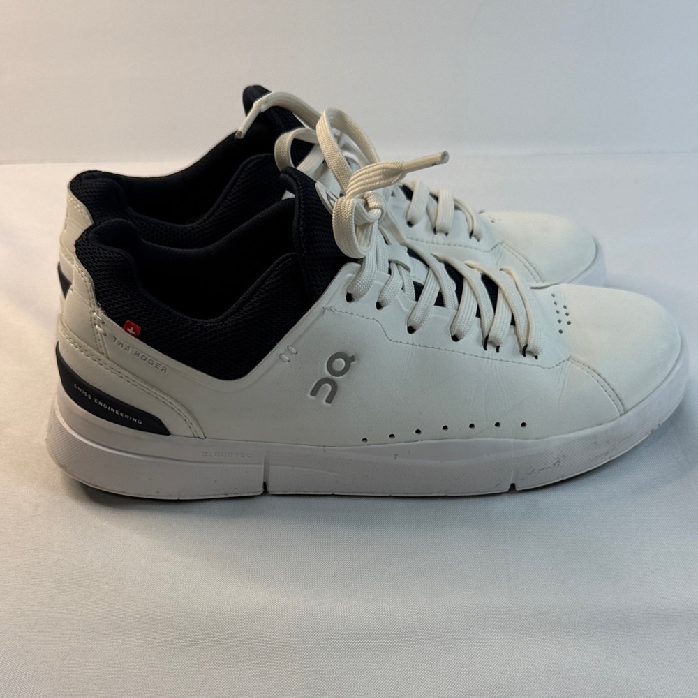 On Cloud Men's White and Navy Sneakers